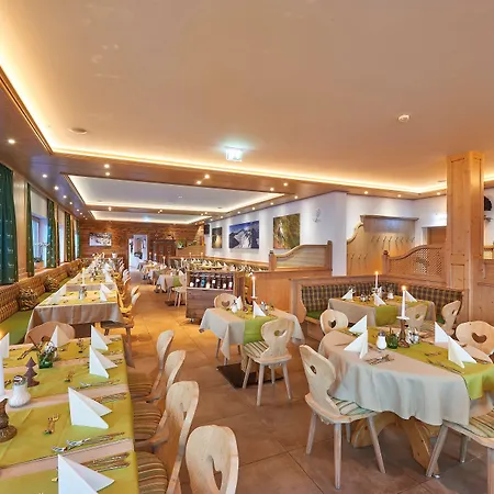 Gartenhotel Daxer-2
