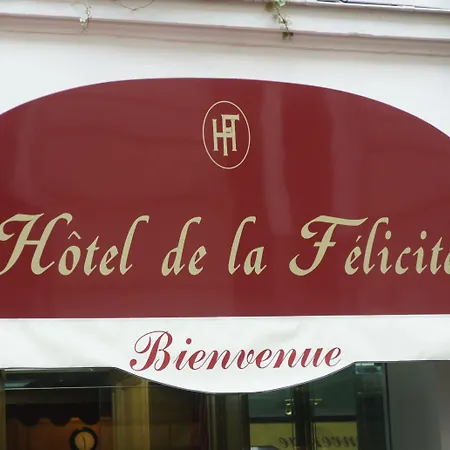 Hotel De La Felicite-2