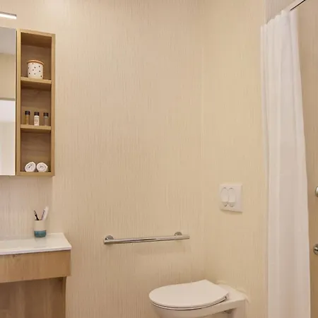 Quality Suites Saint-Paul-lès-Dax-3