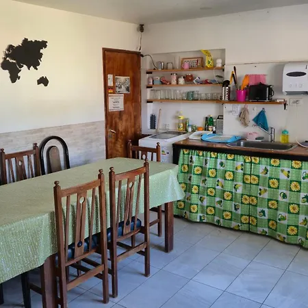 hostel comunidad Ushuaia-3