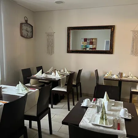 Matchpoint Hotel-3