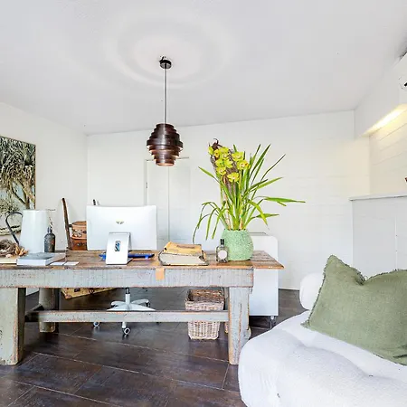 Bay Breeze Boutique Accommodation-3