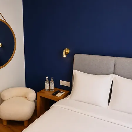 Hotel De La Mer-2
