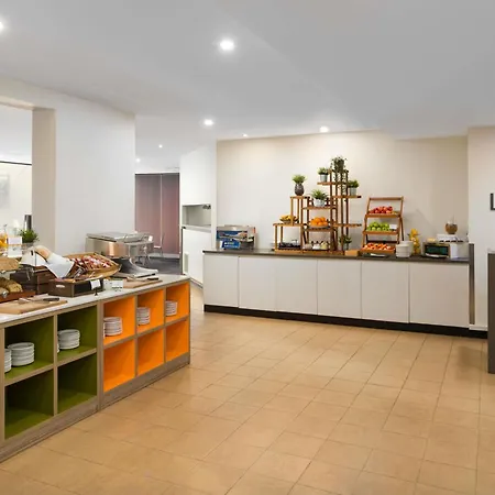 Mercure Welcome Melbourne-3