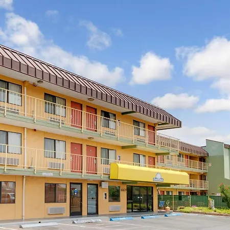 Days Inn By Wyndham El Paso I-10 East-3