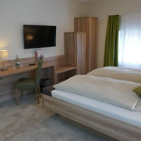 Hotel Van Lendt Garni-2