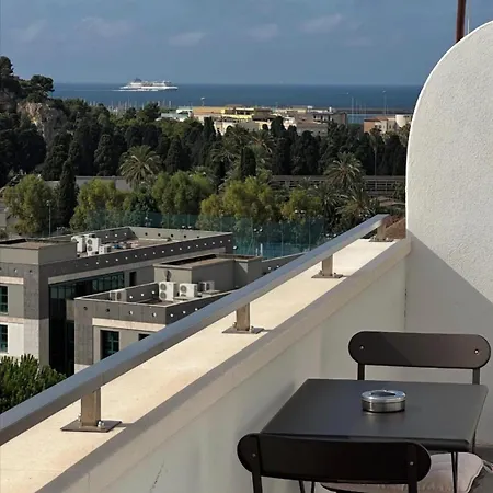 18 Dante Luxury Suites-3