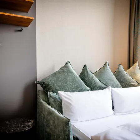 Motel One Essen-2