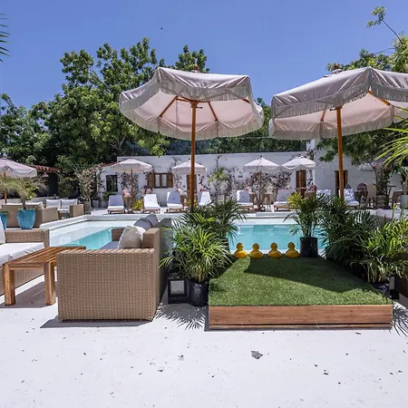 Bora Bora Beach Club Cartagena-3