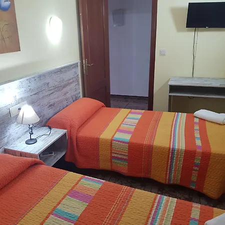 Hostal Virgen Del Rocio-2