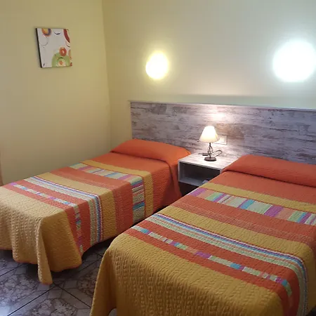 Hostal Virgen Del Rocio-3