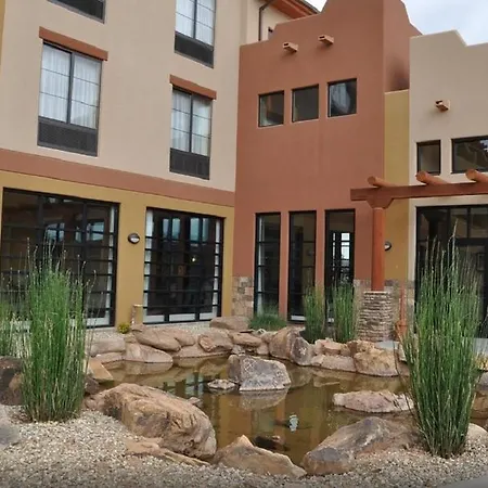 Moenkopi Legacy Inn & Suites-2