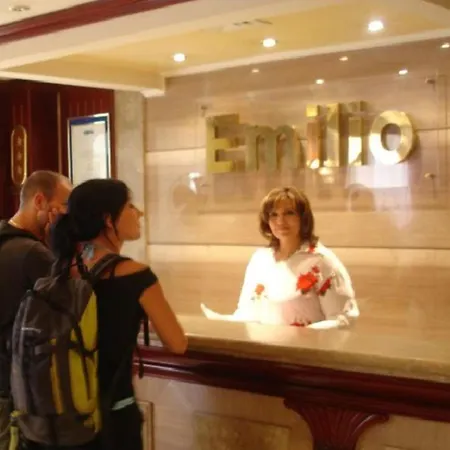 Emilio Hotel Luxor-3