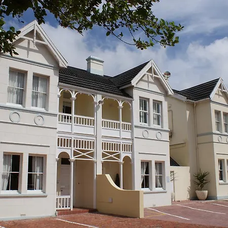 The Vic Hotel-2