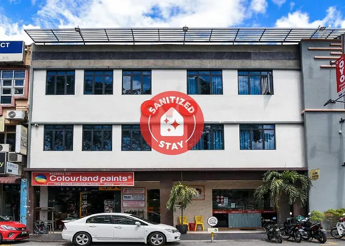 Oyo 44114 Hotel 916