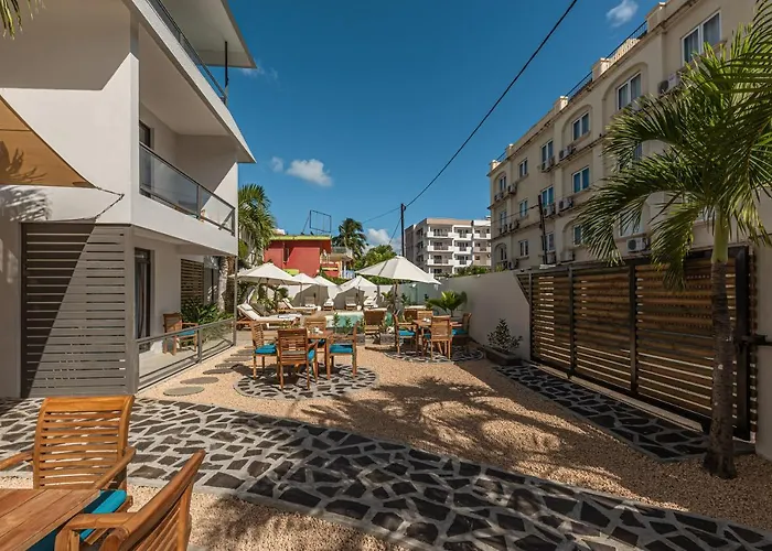 Seastar Hotel