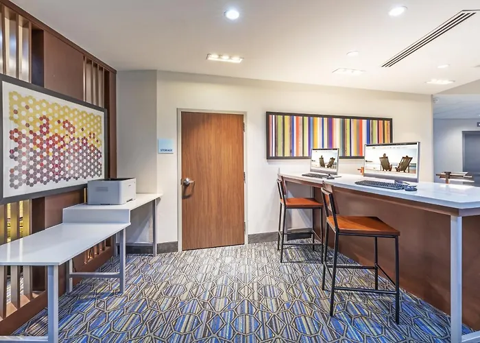 Holiday Inn Express & Suites - Parsons By Ihg