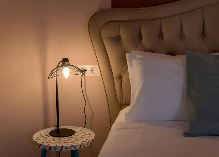 Grace Hotel & Studios