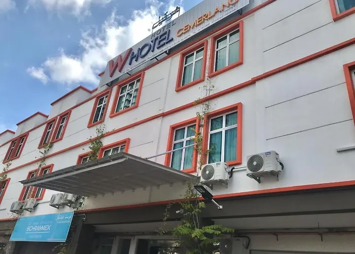W Hotel Cemerlang