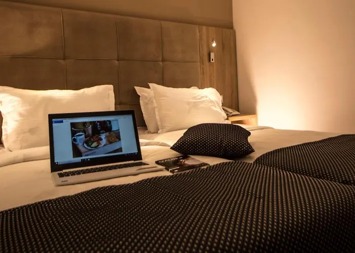 Hotel Bournissa Sarl Hbm