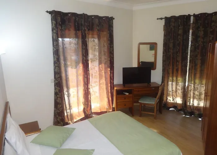 Hotel Bonjardim