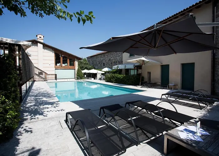 Santellone Resort