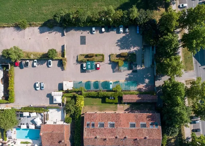 Santellone Resort