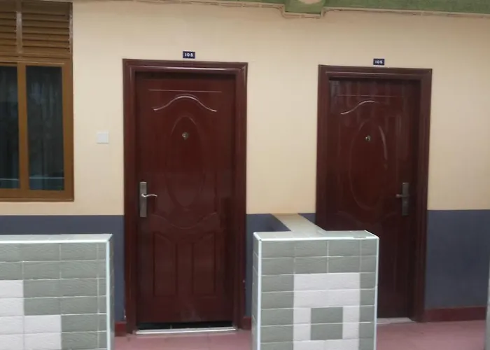 Leosim Hotel Nebbi