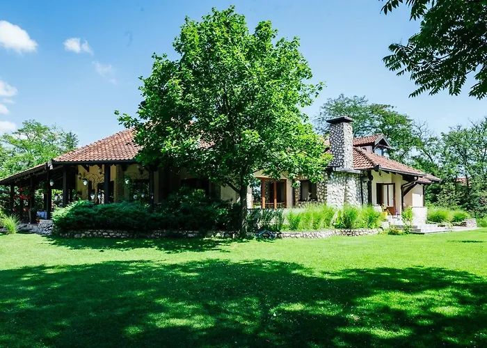 Atos Srebrno Jezero - Villa And Restaurant
