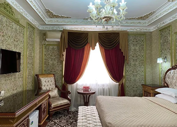 Lion Hotel