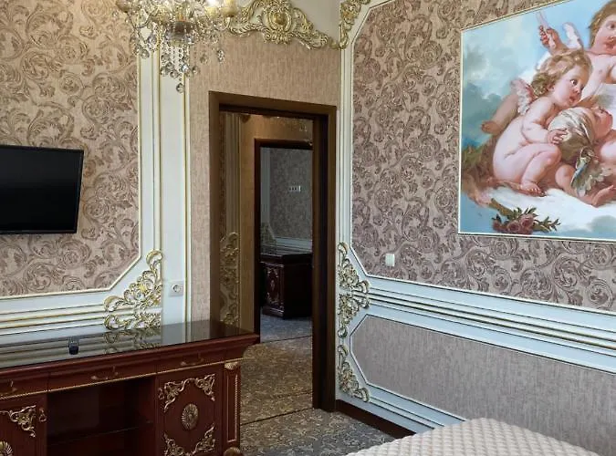 Lion Hotel