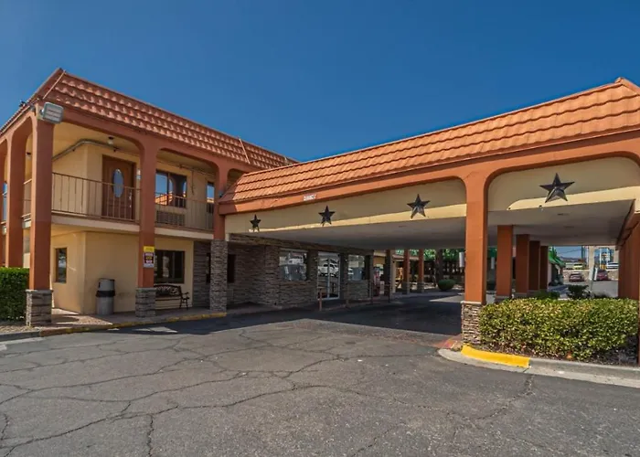 Super 8 By Wyndham El Paso Airport