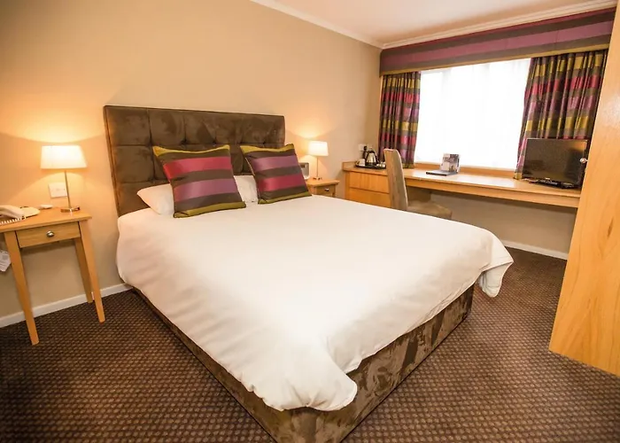 Woodside Hotel, Kenilworth - Warwick