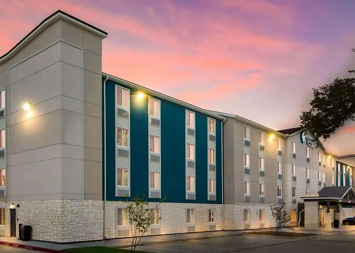 Woodspring Suites Lake Jackson