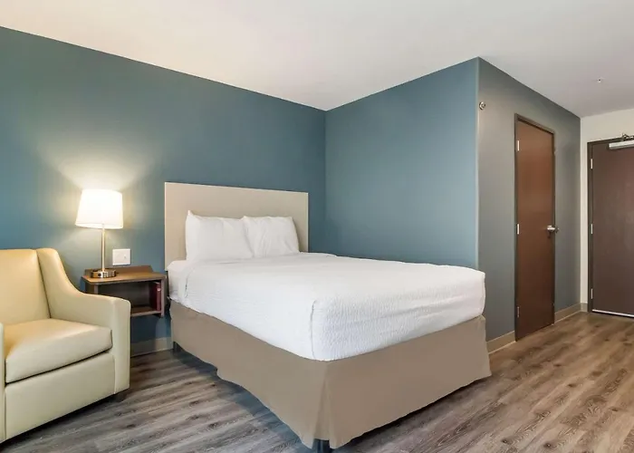 Woodspring Suites Lake Jackson