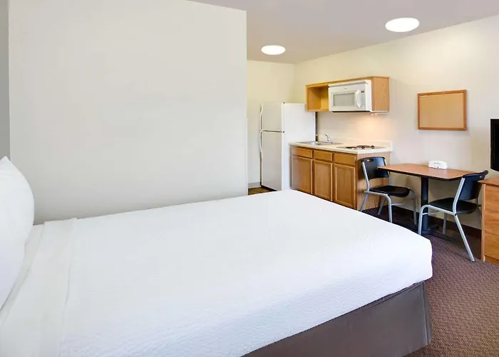 Woodspring Suites Cincinnati Fairfield