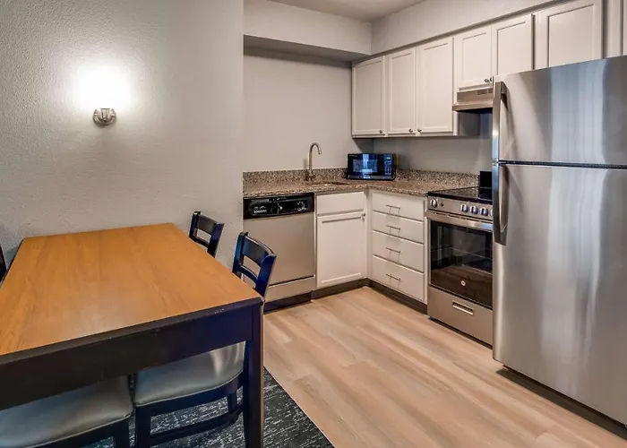 Surestay Studio By Best Western Charlotte Executive Park