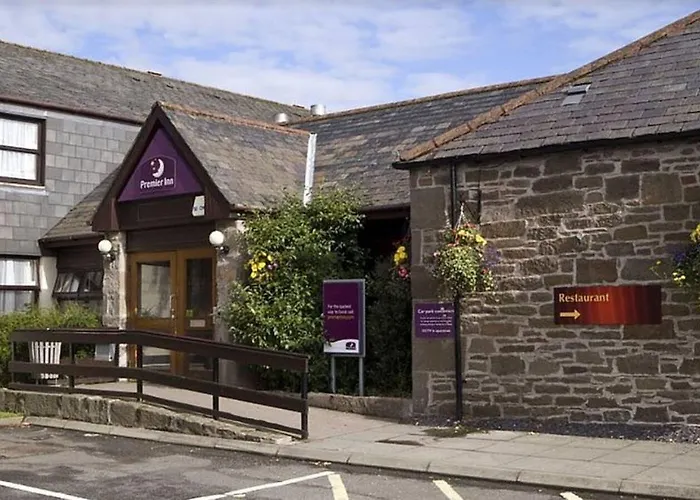 Premier Inn Dundee West