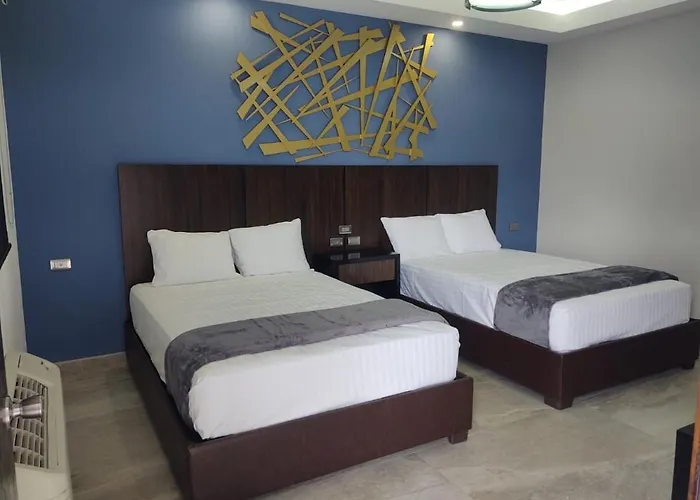Sand Mar Hotel