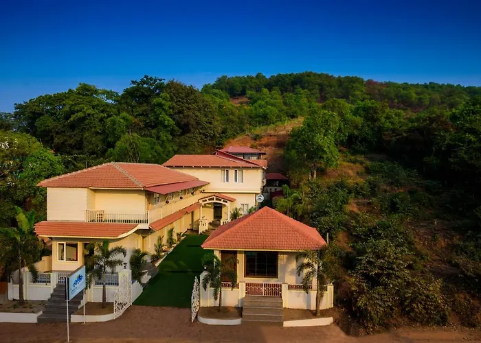 De Lagom Comforts , Comfortable Rooms With Pool & Breakfast - Near Anjuna Beach