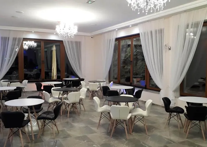 Hotel I Restauracja Admiral