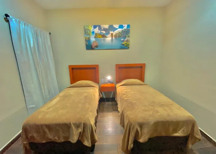 La Lola Hotel&Suites