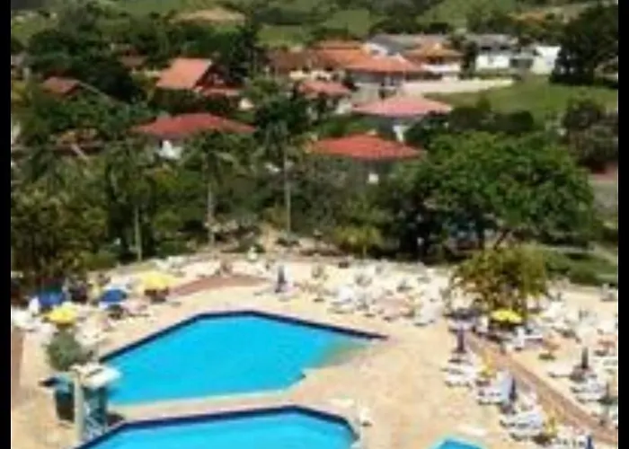 Flats termais em condomínio Apart Hotel de águas termais
