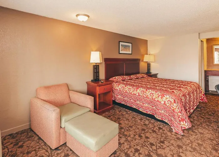 Knights Inn Franklin/Middletown