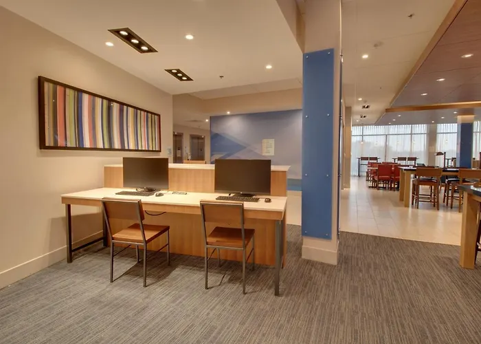 Holiday Inn Express & Suites - Union City By Ihg