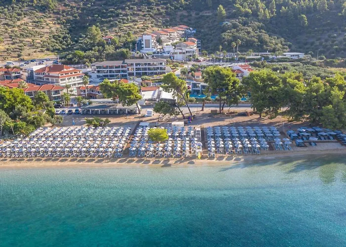Lagomandra Beach Hotel