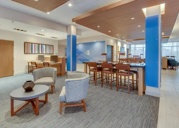Holiday Inn Express & Suites - Union City By Ihg
