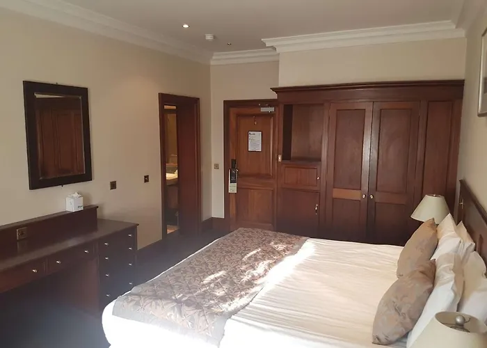 Great Northern Hotel; Sure Hotel Collection By Best Western