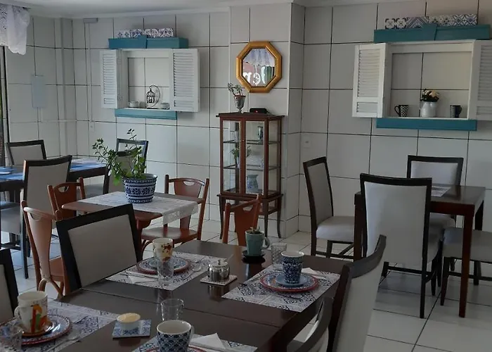 Pousada Cris Garden Bed&Breakfast