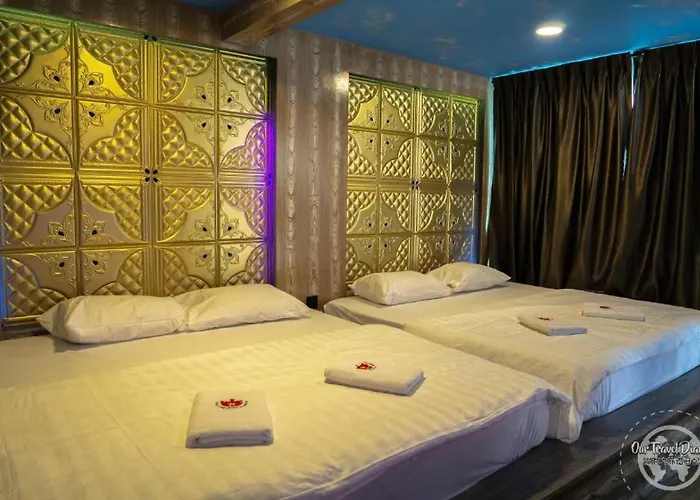 Mangrove Floating Chalet